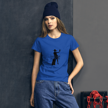 Load image into Gallery viewer, Traveltude "Feeling MySelfie" Fitted Tee (Black)